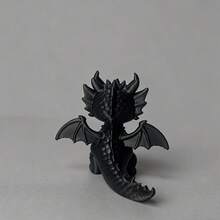 1 pieza Decoración coleccionable de dragón miniatura realista, adecuado para Navidad, Halloween y otras decoraciones del hogar para días festivos, se puede usar en interiores y exteriores, en estanterías, repisas, etc. - Negro - Ver 4