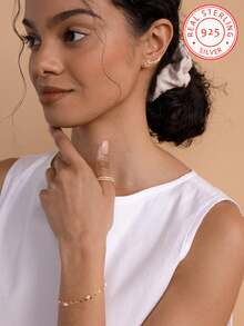 Đôi bông tai bạc 925 có thể khắc tên tiếng Anh theo yêu cầu, bông tai chữ cái đơn giản cá nhân hóa, kiểu dáng thời trang đơn giản, trang sức nữ đeo hàng ngày. - Vàng - Xem 5