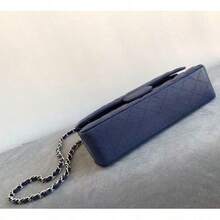 Dark Blue Quilted Leather Shoulder Bag – 26x16x7 Cm Handmade Chain Crossbody Bag With Turn-Lock Closure And Dust Bag - Dark Blue - 查看 4