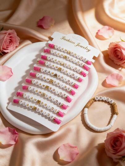 12件套单身派对新娘及伴娘字母爱心多层弹力软陶手链套装，时尚女士手链，适合婚礼、订婚、宴会、派对、舞会等场合，也可作为礼物赠送。