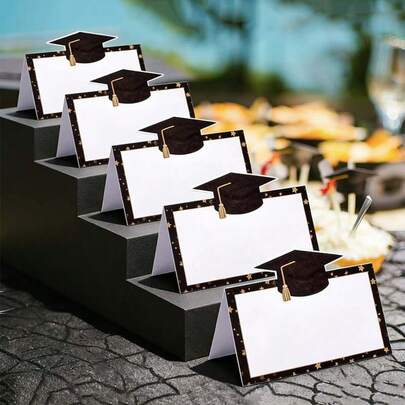 20 Thẻ Đặt Chỗ Tốt Nghiệp Màu Đen Và Vàng, Thẻ Lều Để Bàn Hình Mũ Tốt Nghiệp 3D Giấy Bìa Dày, Thẻ Tên Trống Nhãn Dùng Để Trang Trí Bàn Tiệc Tốt Nghiệp Đại Học, Khóa 2026, Tiệc Tốt Nghiệp, Đám Cưới và Các Sự Kiện Khác Năm 2026.