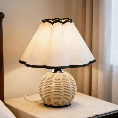 1pc Handmade Woven USB Powered Lamp, Retro Nordic Style Bedside LED Night Light, Suitable For Homestay, Restaurant, Camping, Soft Lighting Desk & Bedroom Decor