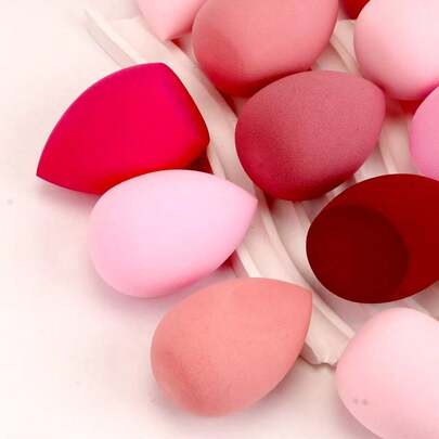 6厘米*4厘米/2.32英寸*1.57英寸大号干湿两用化妆海绵粉扑，颜色随机，适合上妆和遮瑕，方便携带，是送给朋友的绝佳圣诞礼物