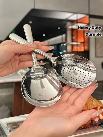 2 套商用/家用厨房大号汤勺，带耐热短柄和底部沥水孔，方便清洗，适用于餐厅、餐饮和家庭使用，耐用 410 不锈钢餐具，餐饮用品
