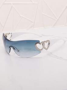 bàn chân màu xám xanh trắng