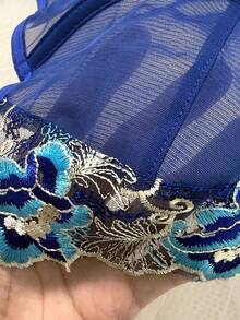 女士两件套棕色花卉刺绣缎面薄纱钢圈文胸和丁字裤内衣套装 - 藍色 - 查看 5