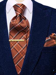 Bộ cà vạt nam màu nâu trắng kẻ caro – Bao gồm khăn cài túi áo và kẹp cà vạt màu vàng, thích hợp cho đám cưới, công sở. - Màu Khaki - Xem 1