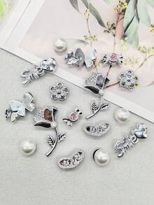 16 chiếc phụ kiện trang trí giày bằng nhựa hình hoa vàng bạc lấp lánh, tự làm đồ trang trí sang trọng, hình trái tim và bướm, phụ kiện khóa giày dép, kẹp giày ngọc trai nhân tạo, đồ trang trí phù hợp với dép lê nữ, dép xăng đan, dép đi vườn, giày đi biển, túi xách, quà tặng Giáng sinh, Halloween, sinh nhật, lễ hội, quà tặng trang trí tiệc. - Nhiều màu - Xem 7