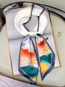 一条长款真丝围巾，双面印花，触感如丝般柔滑，适合女性在春、夏、秋季佩戴，可围在脖子上，搭配衬衫、牛仔裤，也可作发圈或头巾使用。 - 彩色 - 查看 2