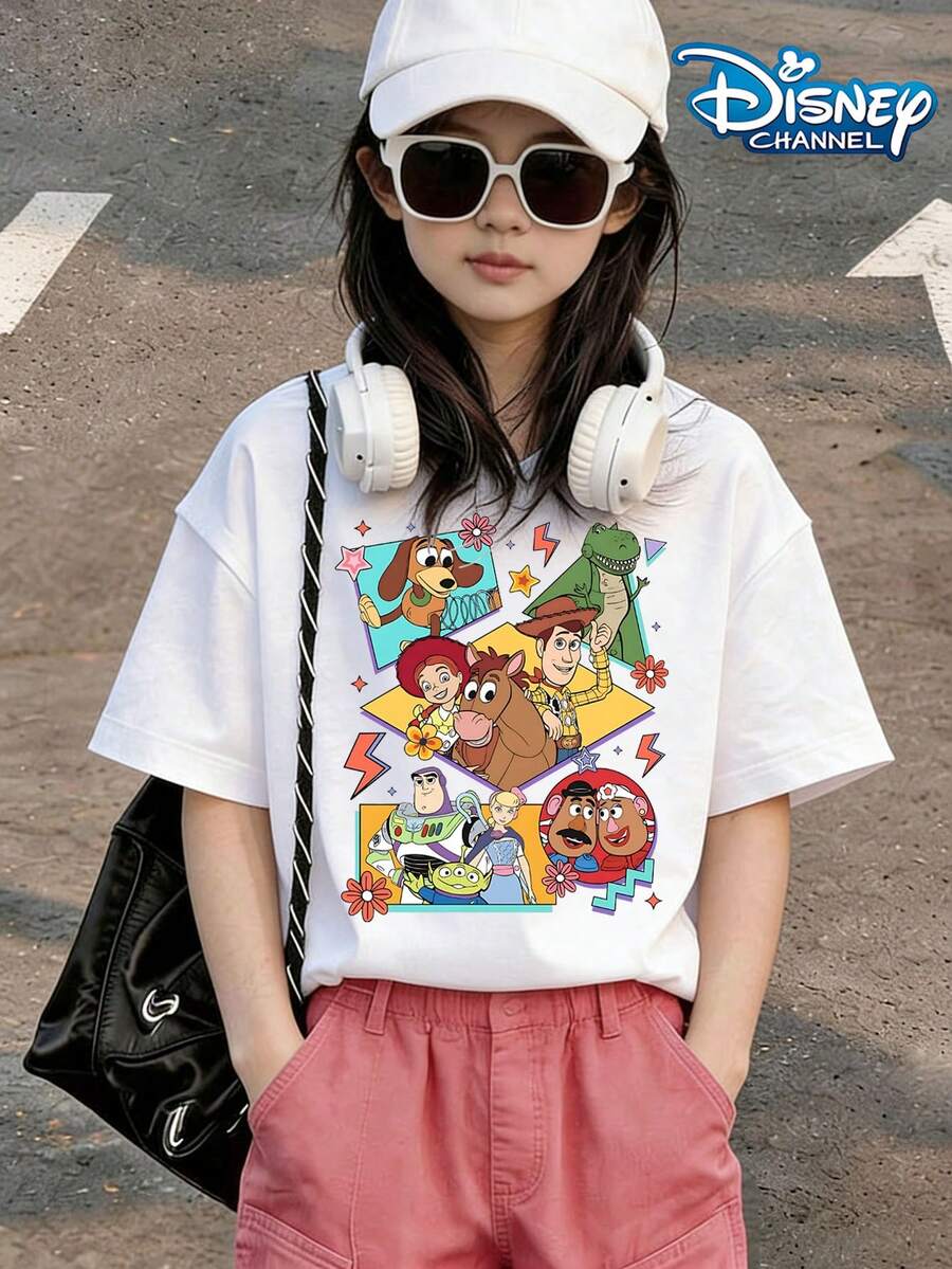 Disney Toy Story's Spring Dog, Buzz Lightyear, Woody And Other Characters Are Full Of Childlike Fun, With Bright And Lively Colors Print Pattern Summer Tops,Short-Sleeved Casual And Cute Style Children's Clothing Design, Girl Clothes For Kids ,Ropa Para Niños,Girl Clothes For Kids,Graphic Tee, Summer Clothes,Perfect For Cool Girls. Comfortable And Breathable Children's Short-Sleeved T-Shirt. Comfortable And Casual Wear All Year Round 180g Pure Cotton Children's Clothes,Comfortable & Lightweight, Iconic Print For Mix-And-Match Outfits,Suitable For Both Boys And Girls. - 白色 - 查看 1