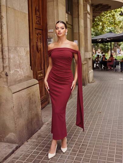 Faeriesty 露肩修身晚礼服，自然褶皱细节，后开衩，柔软顺滑的垂坠面料——优雅迷人，性感迷人，是婚礼、正式晚宴、红毯活动、颁奖典礼的理想之选。