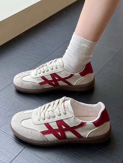 1 đôi giày thể thao da thoáng khí cho bé gái, đế mềm chống trượt, chống mài mòn, giày chạy bộ ngoài trời cho trẻ em, thanh thiếu niên và người có kích thước lớn, giày học sinh thoải mái thường ngày, thích hợp cho mùa xuân, hè và thu, dễ dàng mang vào và tháo ra.