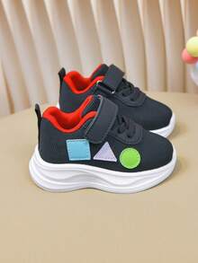 1双儿童黑色网面魔术贴运动鞋，易于穿脱且用途广泛 - 黑色 - 查看 8