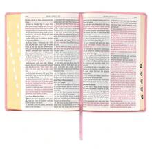 KJV Holy Bible, Giant Print Full-Size Faux Leather Red Letter Edition - Thumb Index & Ribbon Marker, King James Version, Pink (KJV Full Size GP Editions) - 預設 - 查看 9