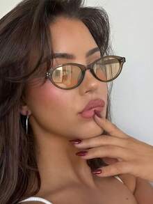 1 Pair Women's Brown Oval PC Frame Vintage Tinted Personalized Rivet Fashion Glasses - Through Tea - View 2