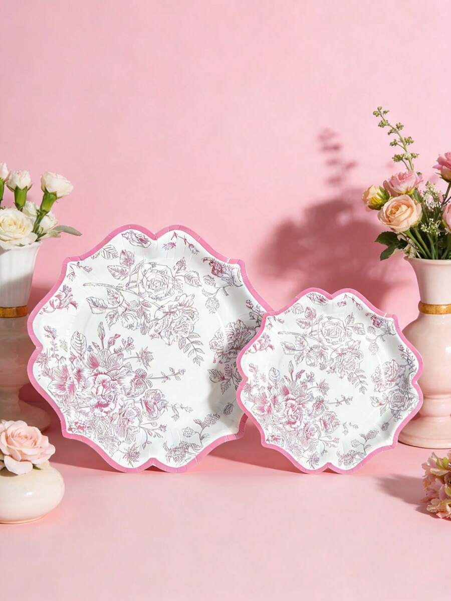 10 pièces/20 pièces/30 pièces Assiettes en papier vintage à motif floral blanc et rose de 7 pouces/9 pouces avec bord festonné, assiettes en papier à fleurs roses, assiettes jetables pour thé, jardin, anniversaire, shower de mariage - rose - Voir 1