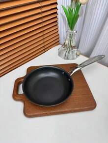 Chảo thép không gỉ 18/10 đường kính 18cm chống dính, thích hợp để làm bánh kếp, chiên trứng, bít tết, dùng được trên bếp ga và bếp từ, đáy phẳng, sử dụng được trong gia đình và nhà hàng, cấu trúc thép 3 lớp. - Xem 3