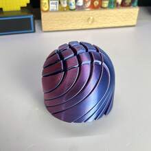 Collectible Figurine, 3D Printed Slime Stress-Relief Squeeze Ball (For Adults) – Realistic Sensory Fingertip Toy, Contains Slime, Made Of Durable Plastic, Suitable For Stress Relief Before Bed, During Travel, And At The Office, Holiday Gift (Halloween, Christmas) - Xanh và Đỏ - Xem 1