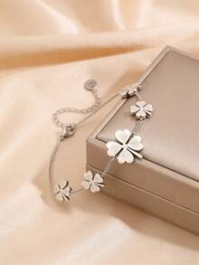 Camhanno 1pc Casual Fashionable Stainless Steel Four-Leaf Flower Bracelet, Suitable For Outfit Matching And Gifting To Friends, Family And Mothers - Style 1 - View 7
