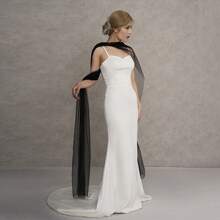 1件简约轻盈雪纺飘逸时尚仿珍珠超长拖尾多功能披肩/斗篷，适合搭配婚纱 - 黑色 - 查看 2