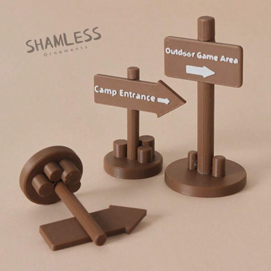 SHAMLESS 1:12 Scale Outdoor Camping Game Road Sign Model, Campsite Entrance/Outdoor Game Area Directional Arrow Sign Pole, Suitable For Dollhouse Outdoor Scene, Mini Camping Decor, DIY Micro Landscape Props