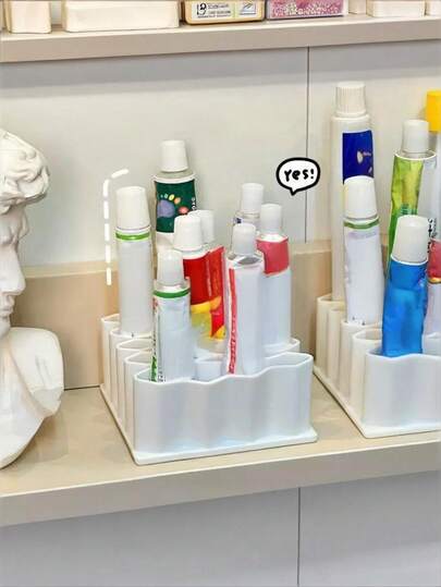 1 Hộp đựng thuốc mỡ dung tích lớn - Hộp đựng thuốc mỡ dạng kem để bàn, nhiều tầng - Chắc chắn và bền bỉ, thiết kế đen trắng, các ngăn có nhãn - Hộp đựng tiết kiệm không gian, thích hợp đựng bút, băng gạc, mỹ phẩm - Thích hợp cho gia đình, văn phòng, phòng khám, nhà thuốc - Cần lắp ráp đơn giản