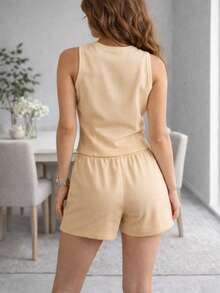 Conjunto 2 Piezas Casual para Dama. Short y Chaleco con Botones Frontales.  Primavera - Verano - Camel - Ver 2