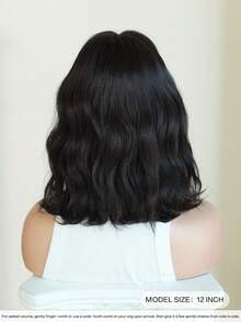 7JHH WIGS 女士短款波浪黑色波波头假发，带灰色刘海，12英寸短波浪卷发假发，自然合成发丝，耐热假发，适合日常角色扮演、音乐节派对等场合佩戴。 - 挑染灰色 - 查看 3