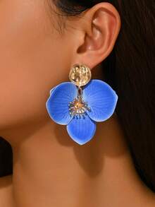 一对优雅的波西米亚海滩度假风仿真兰花、桃花、牡丹、绿石斛蜡染花卉吊坠耳环，适合女士参加派对、节日、婚礼、摄影等场合，可作为珠宝礼物。由于是手工制作，花瓣的颜色和尺寸可能略有差异。 - 彩色 - 查看 2