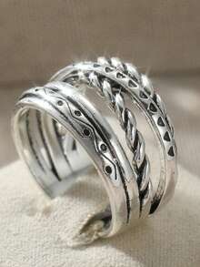 1 chiếc nhẫn bản rộng thời trang, kiểu dáng nhiều lớp đan xen, họa tiết hình học chạm khắc tinh tế, phù hợp cho cả nam và nữ đeo hàng ngày và dự tiệc. - Bạc - Xem 10