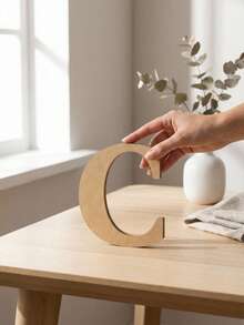 Corte preciso, bordes definidos, superficie lisa, grosor uniforme. Esta figura es ideal para decoraciones en fiestas, señalizaciones, presentaciones escolares, proyectos creativos, escaparates o personalización de espacios interiores. - C - Ver 3