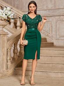 Đầm cocktail ôm sát người, tay phồng, xếp ly, xẻ cao, đính sequin và ren sang trọng, thích hợp cho tiệc cưới, lễ tốt nghiệp, tiệc tối trang trọng. - Màu xanh lá cây đậm - Xem 9