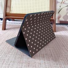 1 Pc Aesthetic Brown Pink Polka Dot Print Book Style Protective Tablet Case With Pen Slot, Multi-Angle Magnetic Stand Cover With Auto Sleep/Wake, Compatible With IPad PRO/AIR, Compatible With SAMSUNG,Compatible With XIAOMI Pad 5/6/20 - Multicolor - View 8