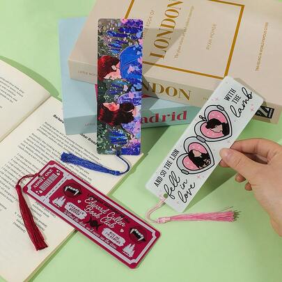 浪漫吸血鬼奇幻亚克力书签套装 - 爱情语录设计搭配彩色流苏，是送给书虫和奇幻爱情爱好者的完美礼物