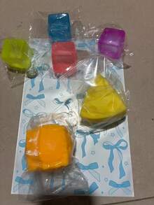 新款可爱奶酪造型慢回弹软萌玩具，创意逼真奶酪慢回弹球，办公必备，创意礼品，适合送给朋友、同事、家人，以及各种节日 - 彩色 - 查看 9