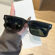 1 Cặp kính thời trang mới, kiểu dáng giản dị, cổ điển, đính đinh tán, hình vuông hẹp. - Nhiều màu - Xem 6