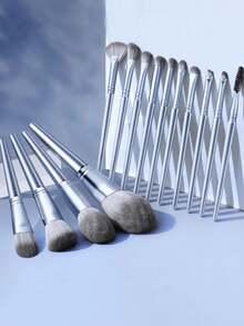 14pcs Makeup Brush Set, Soft & Fluffy, Includes Foundation, Eyeshadow, Blush Brushes, Suitable For Beginners And Professionals. Set Includes Makeup Brushes, Makeup Kit, Full Makeup Tools, Makeup Brush Set, Makeup Gift Box - Silver - View 1