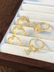5件套奢华优雅盛开花朵和蝴蝶镶嵌立方氧化锆戒指套装，可调节铜戒指，适合日常、派对、度假佩戴（不含礼盒） - 金黃色 - 查看 3