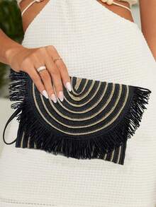 BAILEE 这款时尚休闲的波西米亚风黑色纸编手提包，采用独特的黑金撞色设计，配有可拆卸肩带。包包可容纳手机、钱包及其他物品。这款带有流苏装饰的包包，是海滨度假的理想之选，可手提、单肩背或手提。非常适合户外度假、海滩之旅、观光、购物和日常通勤。也是馈赠亲朋好友的绝佳礼物。 - 彩色 - 查看 3