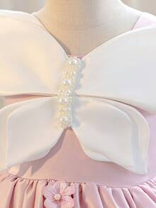 小女孩吊带3D花朵蝴蝶公主裙，适合小女孩生日派对、舞会、选美比赛、花童、伴娘、婚礼、节日庆典等场合。 - 淺粉色 - 查看 9