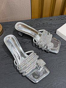 女士银色高跟凉鞋，猫跟套脚凉鞋，5厘米细高跟舒适简约时尚水钻人字拖凉鞋 - 銀色 - 查看 5