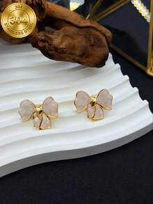One Piece Of French-Style Gentle And Luxurious Girlish Sweet Style White Bow-Shaped Stud Earrings, Suitable For Daily Commuting, Shopping, Casual Afternoon Tea, Friends' Parties Or Spring Date, Or As A Valentine's Day Gift For Your Girlfriend. - White - View 2
