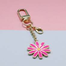 5个双面珐琅雏菊钥匙扣，花朵吊坠配迷你龙虾扣，多功能包饰，可用于挂护手霜、唇彩和钥匙 - 雛菊鑰匙圈 - 查看 11