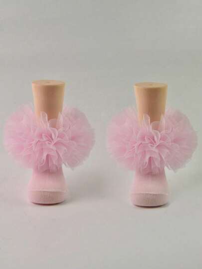 1双荷叶边泡泡公主风婴儿柔软袜子，适合幼儿女童