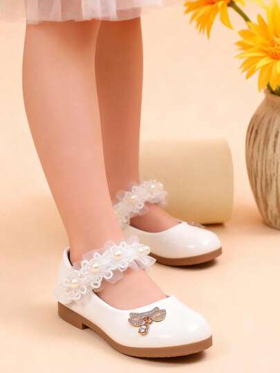 1双新款甜美花卉水钻儿童真皮鞋，魔术贴易穿脱，闪亮鞋面，女孩生日派对礼服鞋，适合表演、聚会和日常搭配。