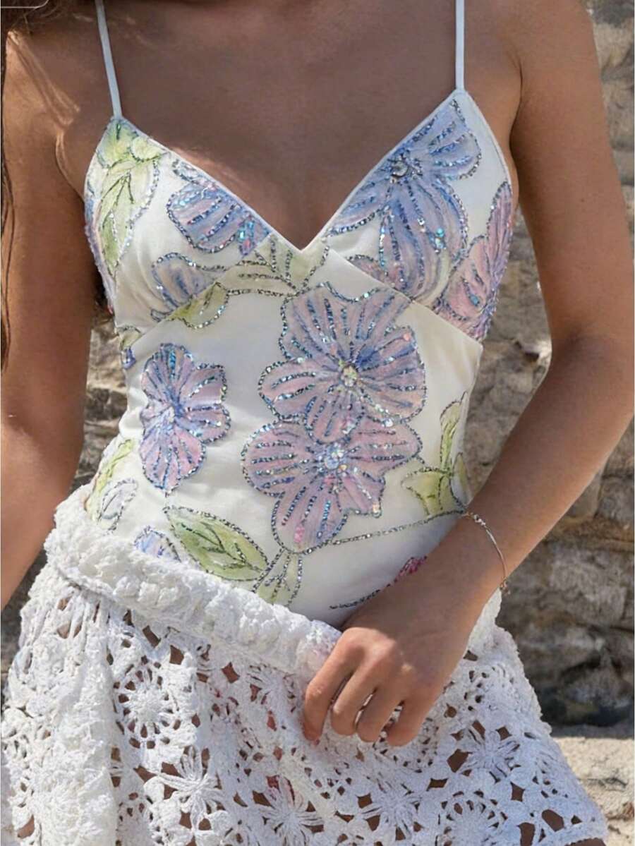Women's Elegant Floral Sequin Embroidery Cami Tops  Y2k Sleeveless Spaghetti Strap Open Back Aesthetic Crop Tank Tops Sparkly Party Night Out Festival Wear Streetwear Going Out Tops Soft Casual Camisoles Vacation Outfits Women, Summer Outfits For Women, Spring Outfits For Women - 淺藍色 - 查看 1