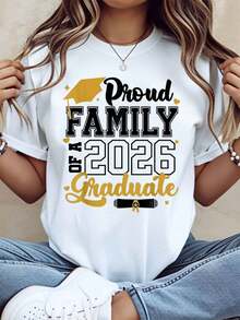 Proud Family Of A 2026 Graduate T-Shirt Graduation Cap And Diploma Design For Graduation Celebration, 220g - trắng - Xem 1