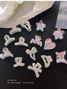 美人鱼炫彩迷你蝴蝶发爪夹，适合追求甜美和Y2K风格的女性，可用于整理刘海、点缀碎发和打造各种发型。 - 1 YEAR - 查看 2