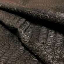 Alligator Fabric, Soft Textured Crocodile Vinyl Faux Leather, Gator Skin Embossed Upholstery DIY Craft And Clips Pleather Sheets U2013 One Foot Cut 12u201dx54u201d (Black) - ColorA - 查看 3