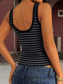 Camiseta corta con contraste de rayas GLOpass Y2K, camiseta sin mangas ajustada y sexy que deja ver el ombligo con cuello en U, top informal de uso diario para capas, negro de verano - Negro - Ver 4